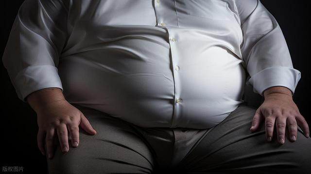 九游游戏集合-研究发现：那些每天吃完饭就躺下的人，60岁以后，大多变成了这样